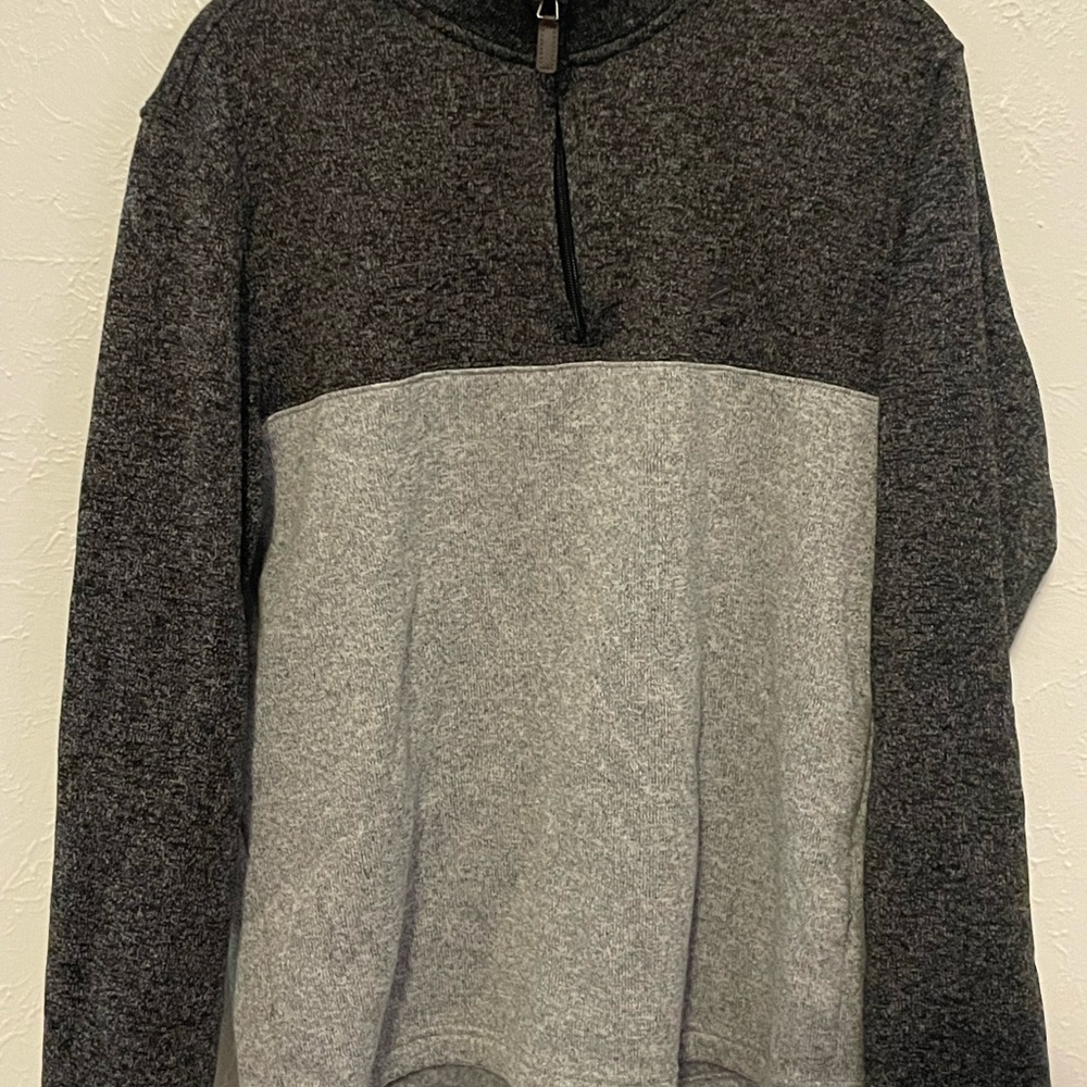 IZOD Men’s Colorblock Quarter Zip Fleece Pullover Sweater Gray Black Size L